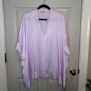 Sofia lavender V-neck blouse. Oversized tunic style.